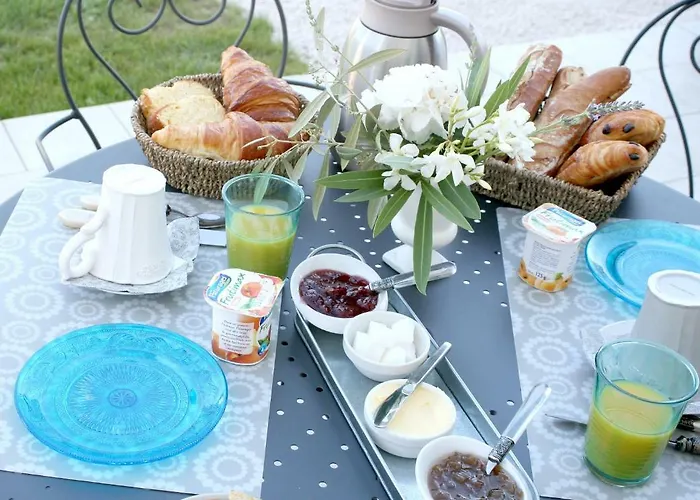 Au Coeur Des Vignes Bed & Breakfast Archiac